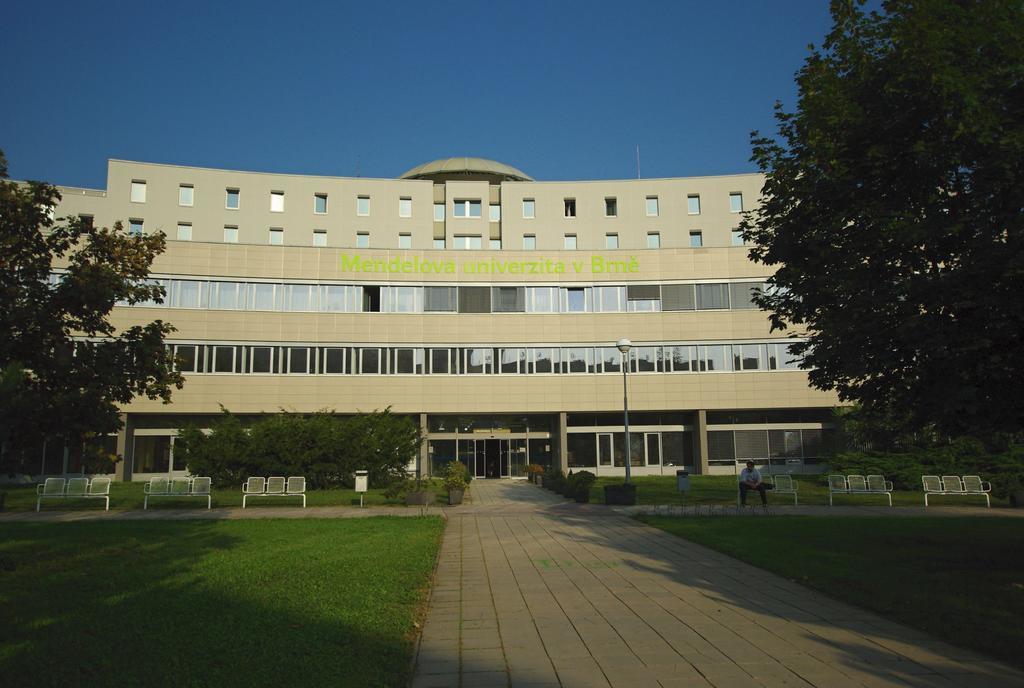 Hotel Kolej Akademie à Brno Extérieur photo