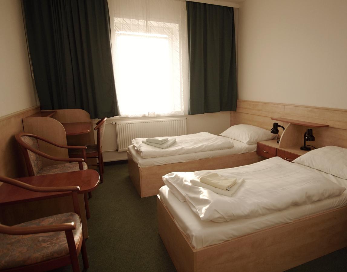 Hotel Kolej Akademie à Brno Extérieur photo